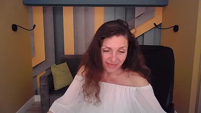 Chat +18 de EllaLong ao vivo