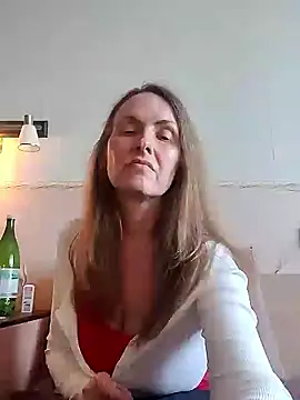 Czat XXX na żywo – Evelina_cute