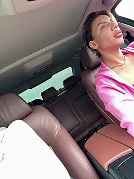 SelineVelvet Adlı Modelin Canlı XXX Sohbeti