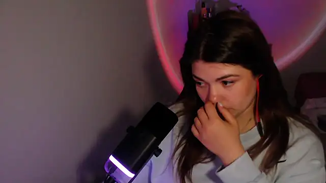 Онлайн чат XXX helengilmor