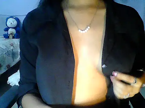 Bold_girl23 Chat XXX in diretta