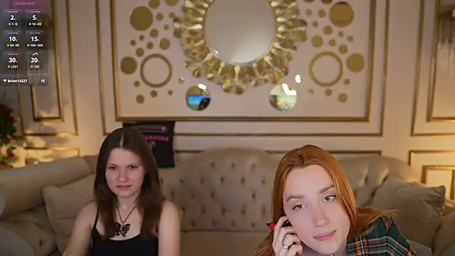 Lucy054 Webcam Show