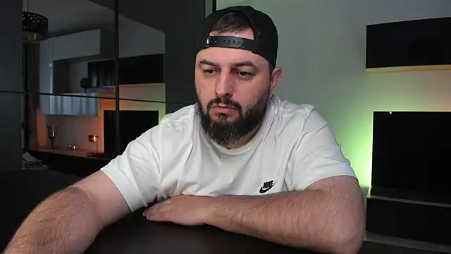 DravenPeak Chat XXX live
