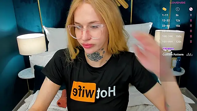 PalmLora1 Live XXX-Chat