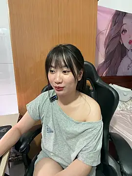 Bella439 现场XXX聊天