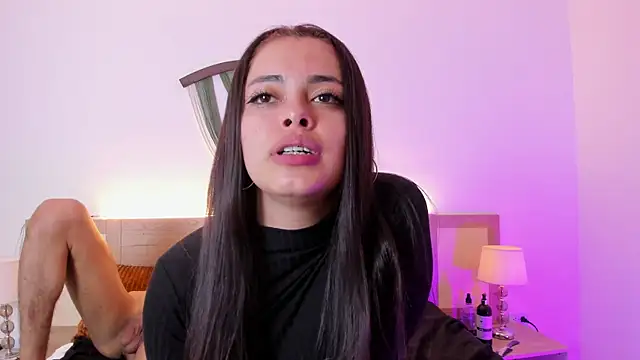 Ambar_a_Camilo's Live XXX Chat