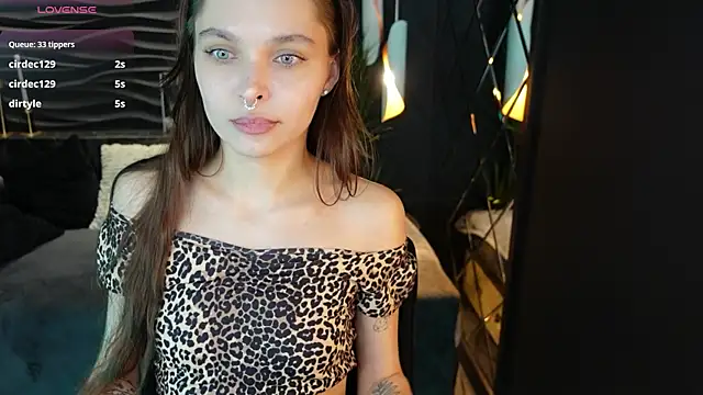 Chat +18 de ChloeSunny ao vivo