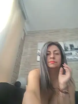 Latiinvenushot élő XXX-chatje