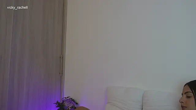 vicky_rachell Adlı Modelin Canlı XXX Sohbeti