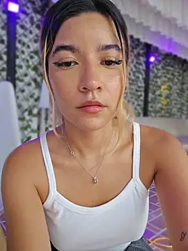 Chatroom XXX en direct de Pretty_roxxyy