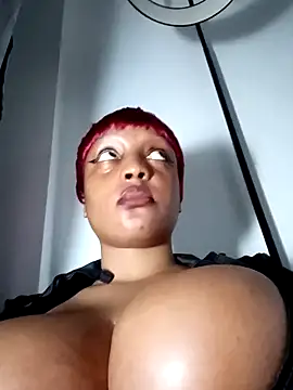Busty_Bambi's Live XXX Chat