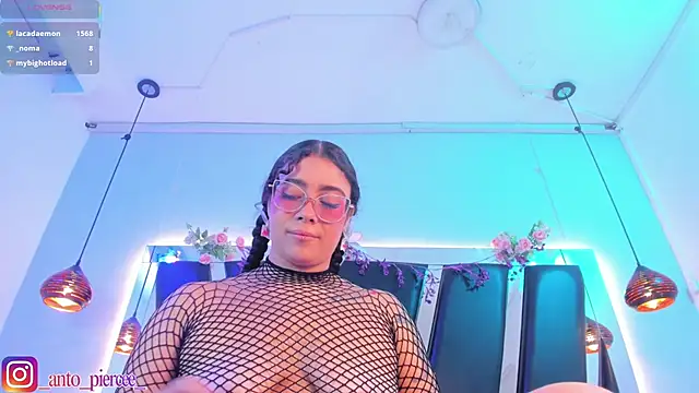 antonelllepiercee live XXX chat