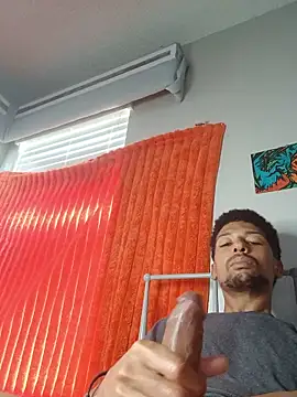 BigPrettyDick777's Live XXX Chat