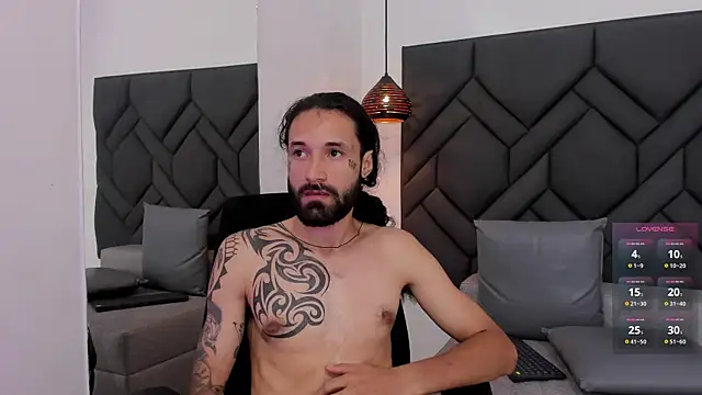 Hisoka_011 Live XXX Chat
