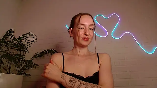 WhitePrincessLuna's Live XXX Chat
