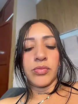 kendall_flower – Live XXX-chat