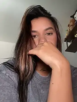 sarah_salis_ Live XXX Chat