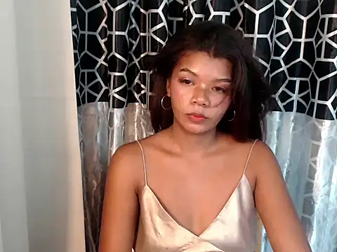 charlene_pretty: διαδικτυακό σόου στην κάμερα