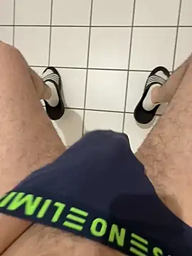 Dicksxdd Chat XXX in diretta