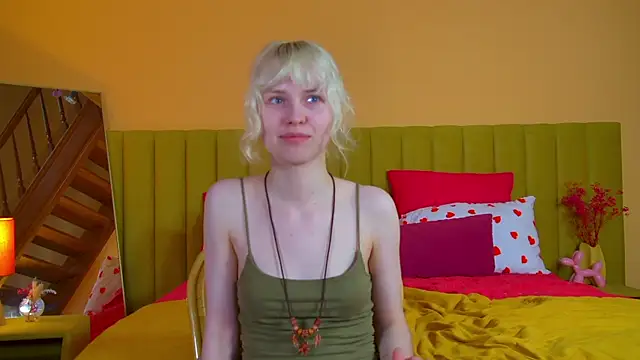 HannahHollis: διαδικτυακό σόου στην κάμερα