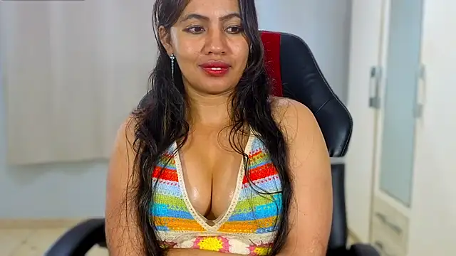 FannyXhot élő XXX-chatje