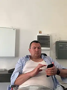 Mike8523 在線直播表演