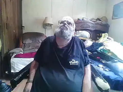 hearseguy77 Show in webcam