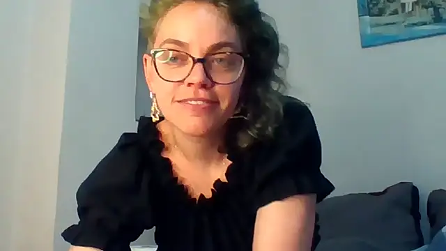Ju-Hot Live XXX-chat