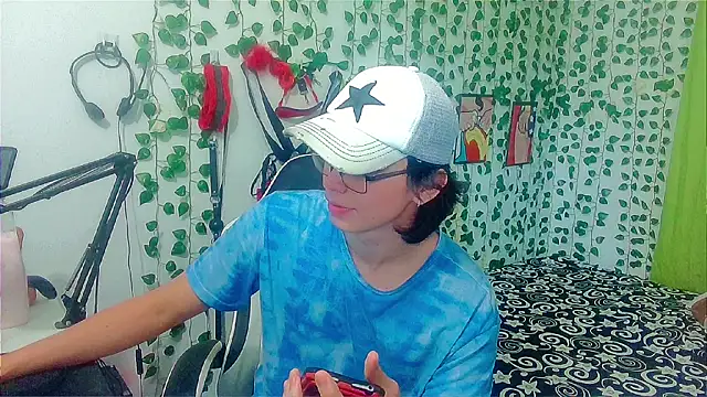 Czat XXX na żywo – Andy_gray