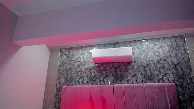 aliccecooper Adlı Modelin Canlı XXX Sohbeti