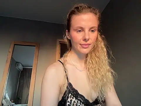 Онлайн чат XXX sirena124