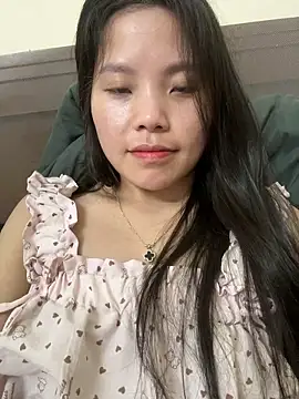 Bella_7777 webcam show