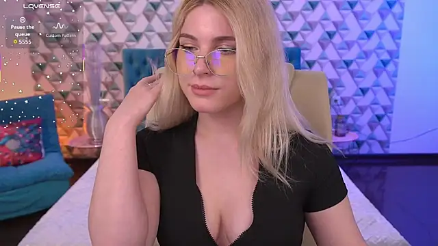 XXX chat uživo modela SabrinaMuse