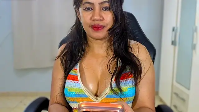FannyXhot: απευθείας συνομιλία ΧΧΧ