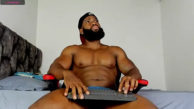 james_musclebbc's Live XXX Chat