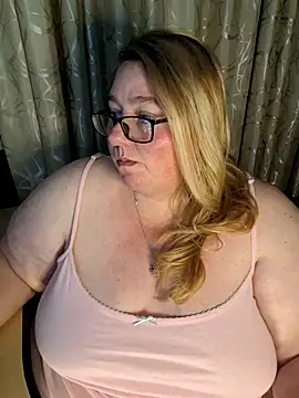 Iceprincess2bad4u's Webcam Show