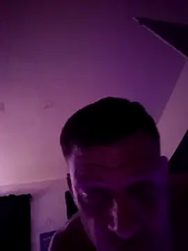 SexyAssPosingGuy's Live XXX Chat
