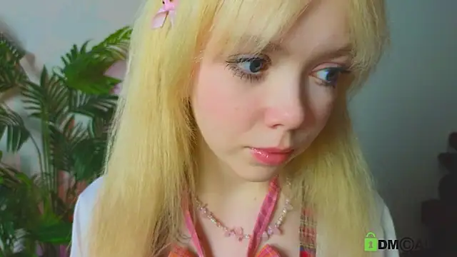 Rochelle_kitty élő XXX-chatje