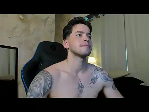 Pertunjukan Kamera Web RONNY_COLTON