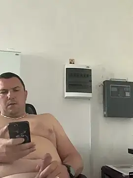 Mike8523: вебкам-шоу