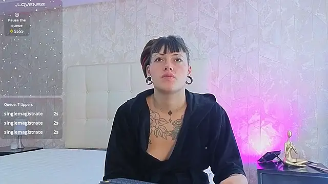 Czat XXX na żywo – _sharlotte777