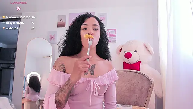 pretty_pettite live XXX chat
