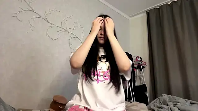 LouisePavlides: вебкам-шоу