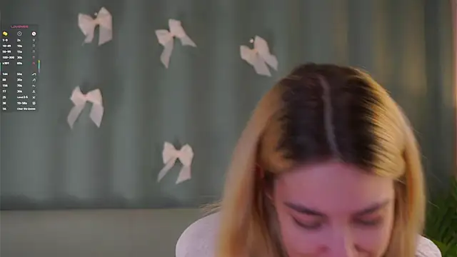 Chat +18 de AngelicRice ao vivo