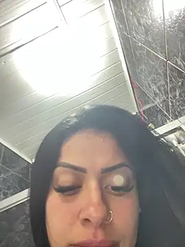 belababyy webcam show
