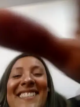 Chat XXX ao vivo de CynthiaMore