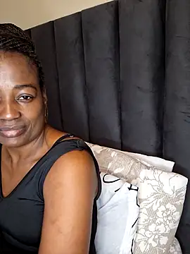 sexylira's Webcam Show