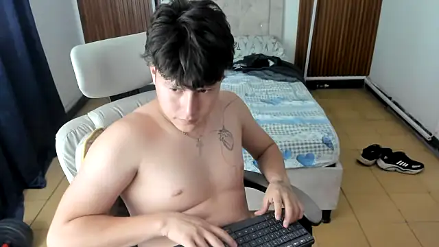 daniel_leon Adlı Modelin Web Kamerası Şovu