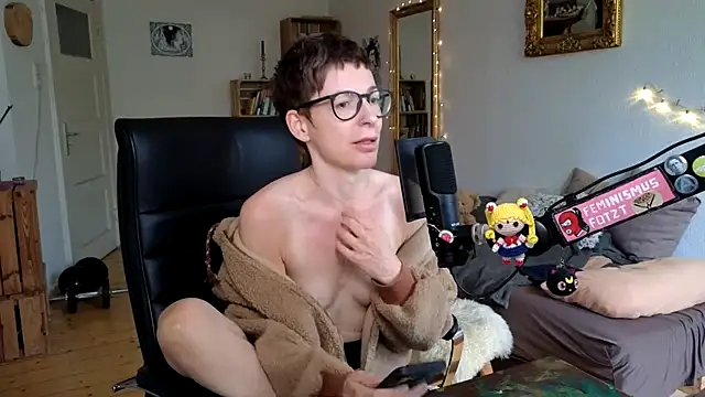 Živý XXX chat Antifistin