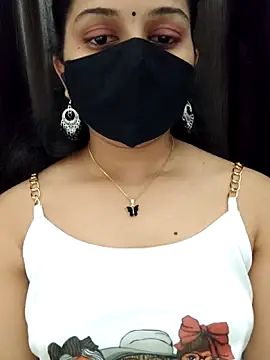 SWEET-H0NEY Show in webcam